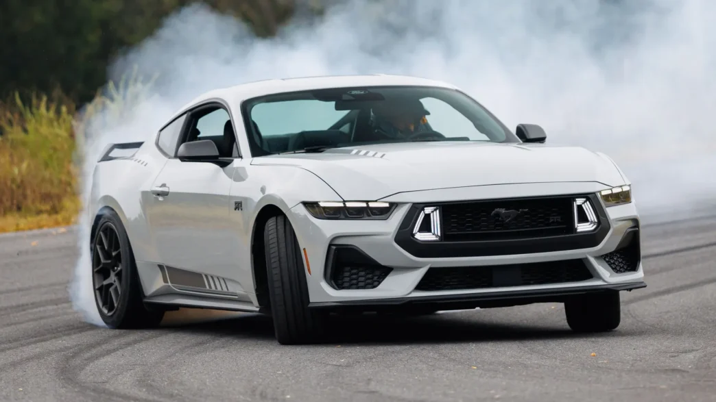 Ford Mustang RTR