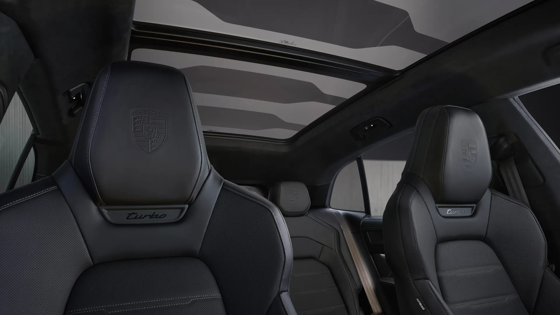 25_PAG_290_Cayenne_005_Cayenne_turbo_interior_panoroof-25_PAG_290_Cayenne_closed_half_1