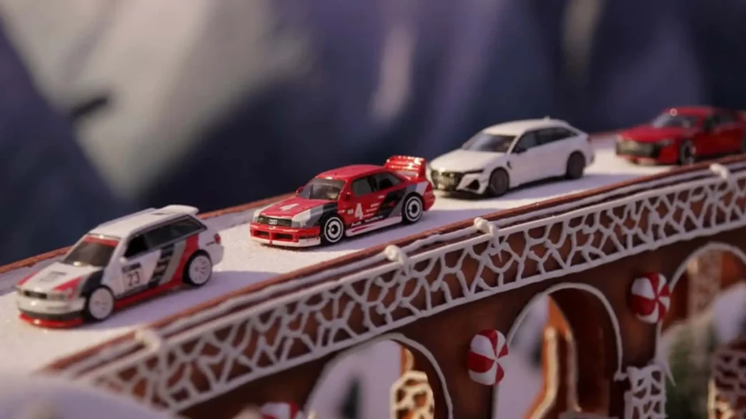 Audi сняла новогодний ролик с моделями машин