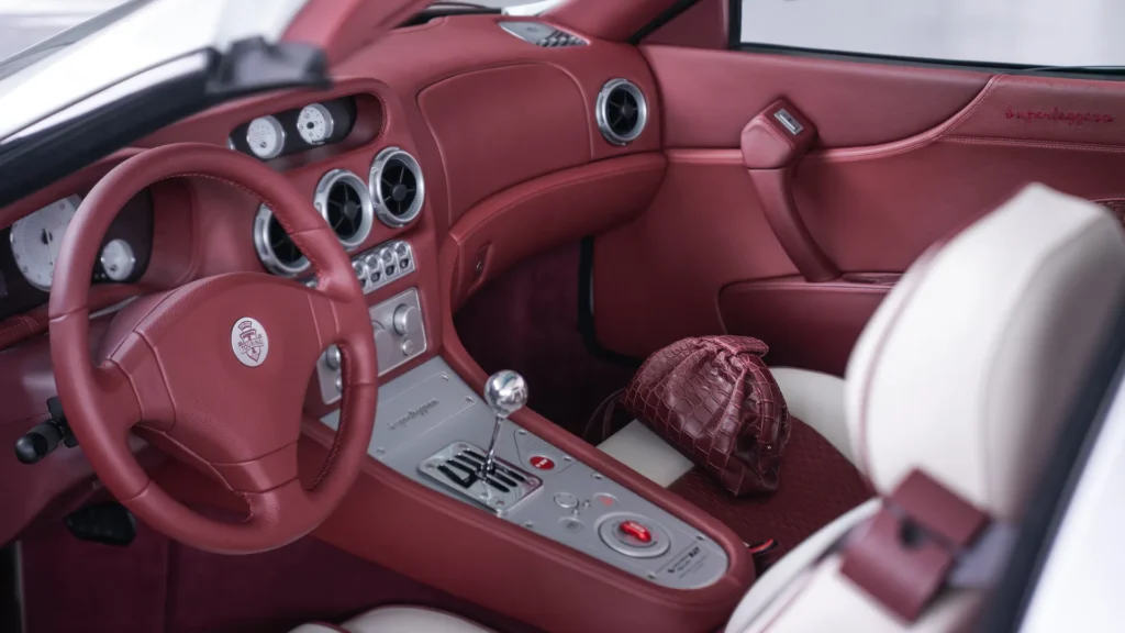 Touring Superleggera Veloce12 Aperta 2