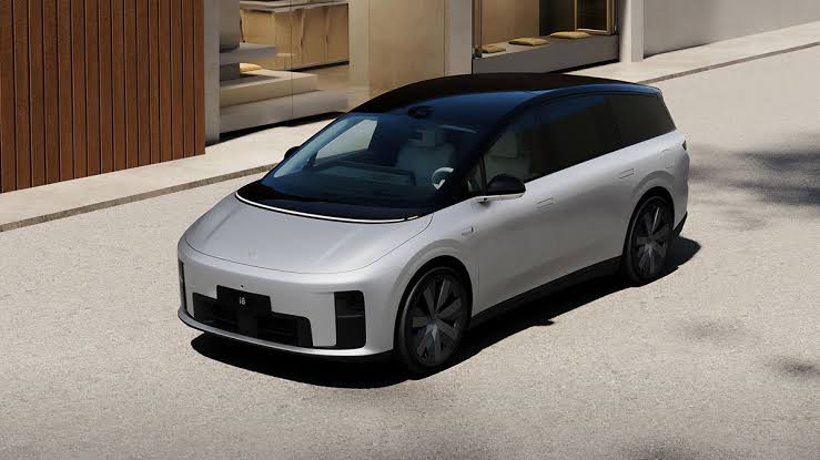 Li Auto i8