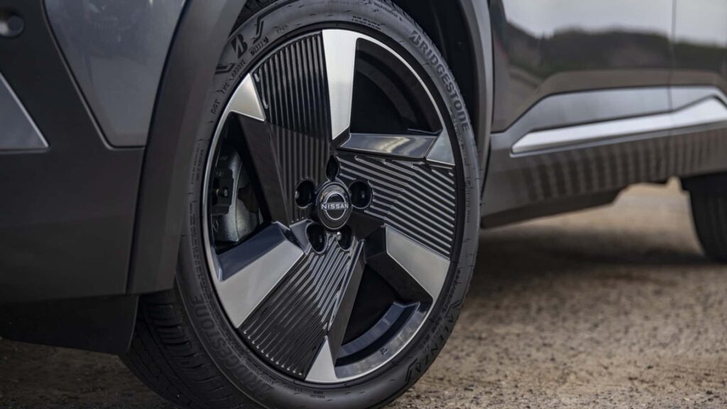 цвета тормозных суппортов Nissan 1