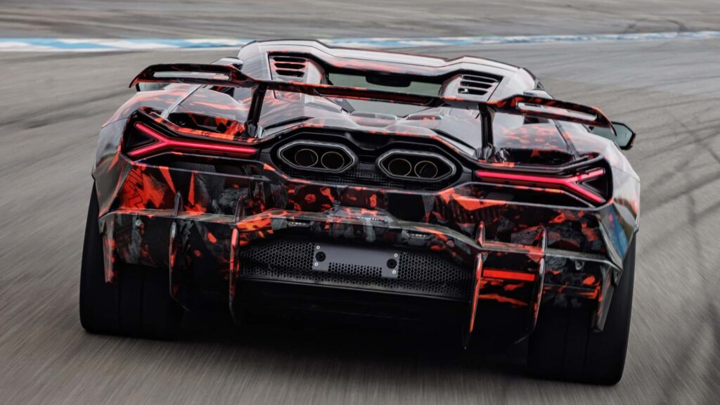 Lamborghini Revuelto SV 1